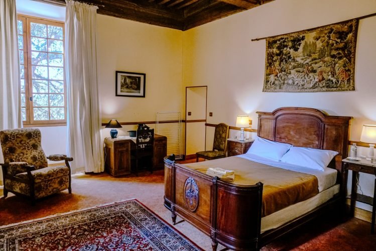 Templars Castle for 20 to 45 people – Chateau in France to Rent ...